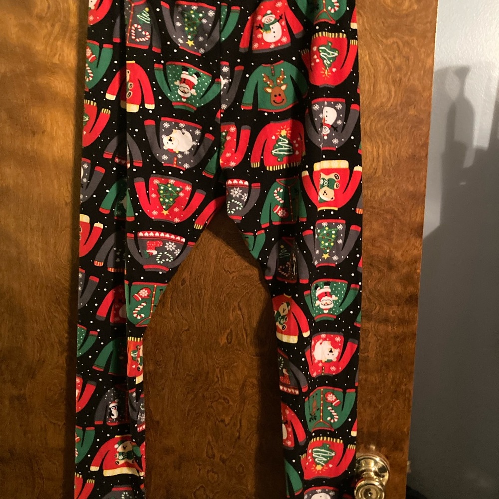 Ugly sweater leggings